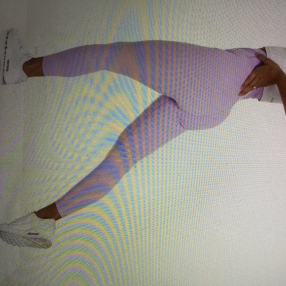 Lavender signature leggings - Picture 2 of 3